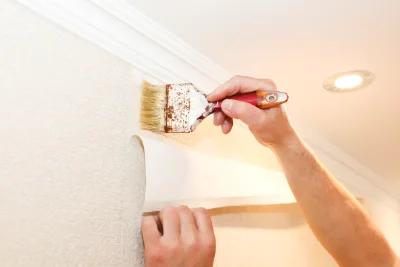 Pose de papier peint à Censy — revêtements muraux et toiles de verre